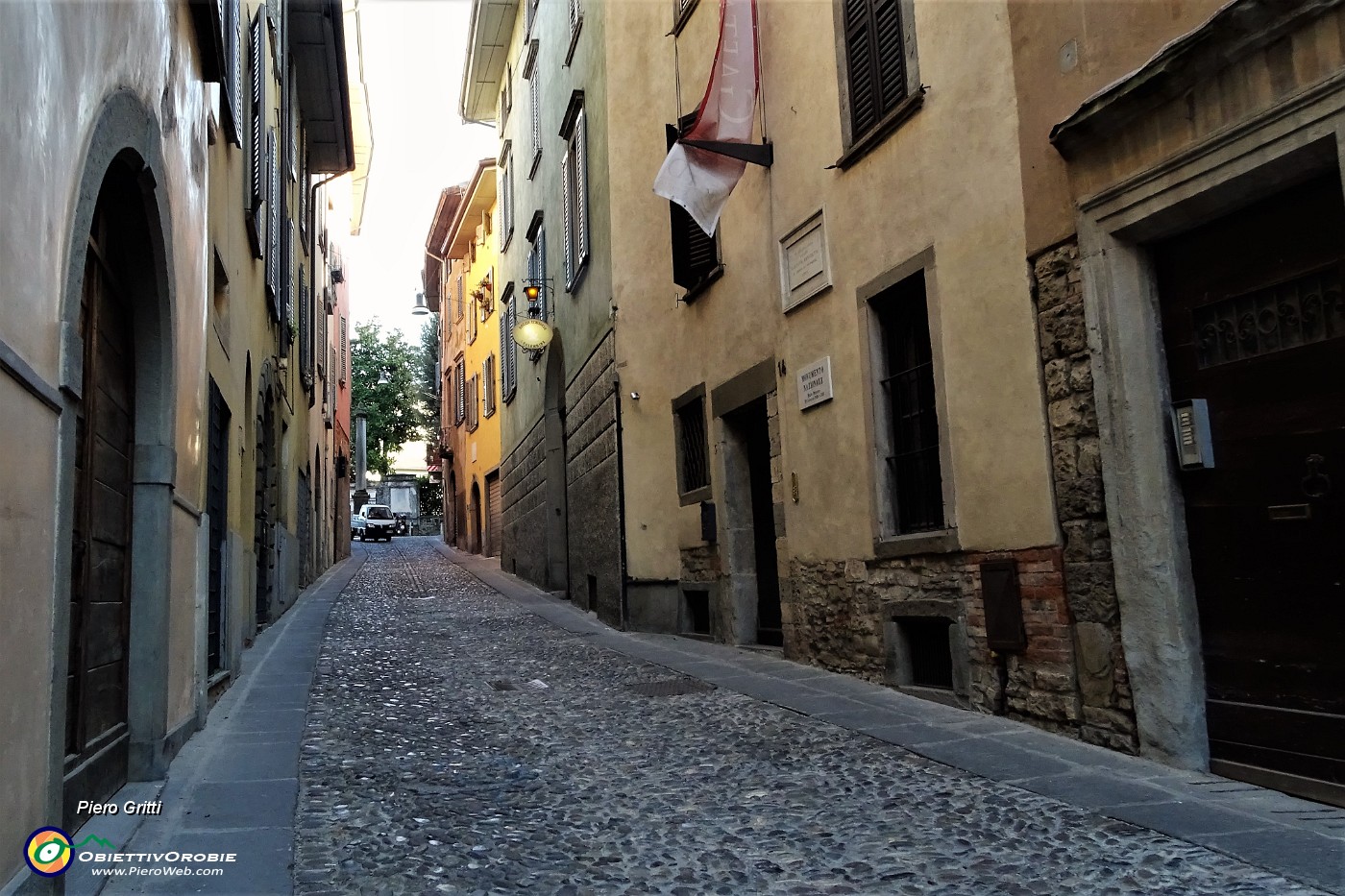 60 Via Borgo Canale con la casa natale di G. Donizetti.JPG